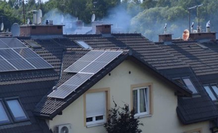Pożar grilla ogrodowego w Katowicach – jedna osoba poszkodowana, interweniowały służby na Bojanowskiego