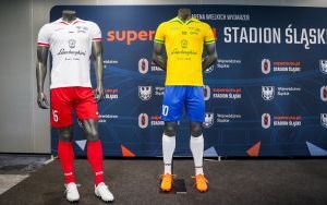 Oficjalna prezentacja koszulek przed Ronaldinho Show Polska 2025 (2)