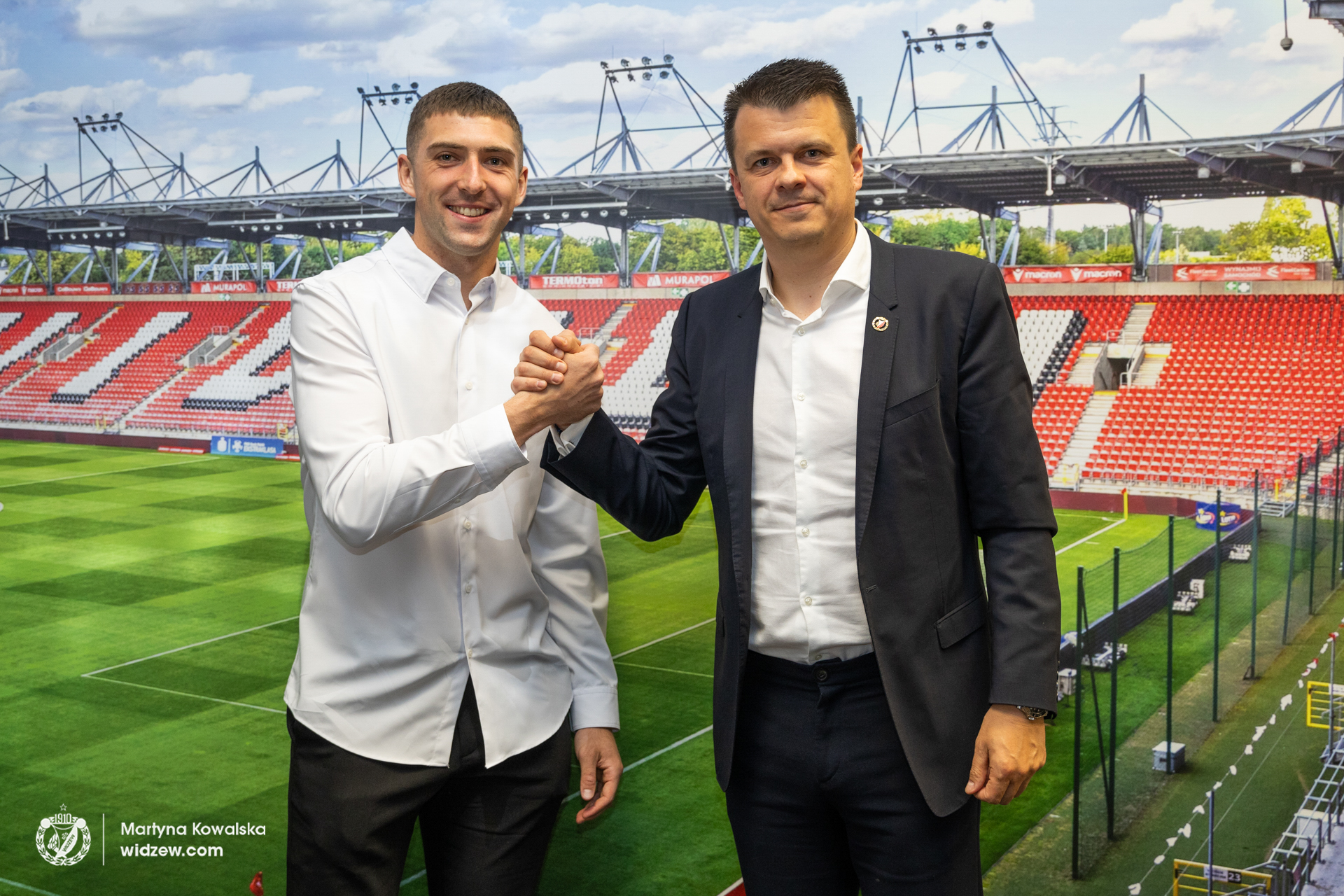 Podpisanie umowy Sebastiana Bergiera z Widzewem Łódź